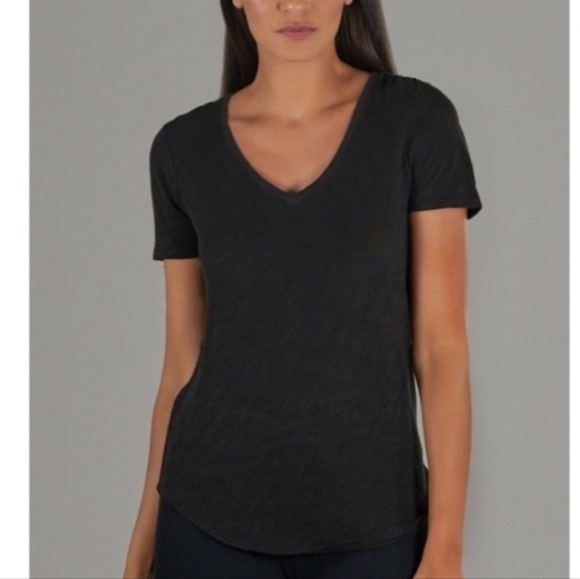 ATM V-Neck Black Soft Stretchy Closet Staple Women's Black Tee Short Sleeve M - Picture 1 of 7